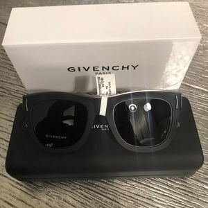 Givenchy Sunglasses (UNISEX)